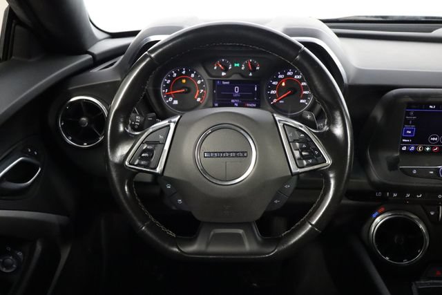 Used 2022 Chevrolet Camaro LT RWD image 7
