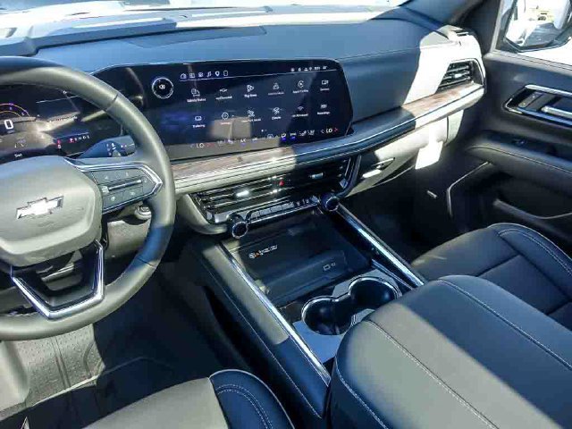 New 2027 Chevrolet Tahoe Premier w/ Sun And Tow Package AWD/4WD image 22
