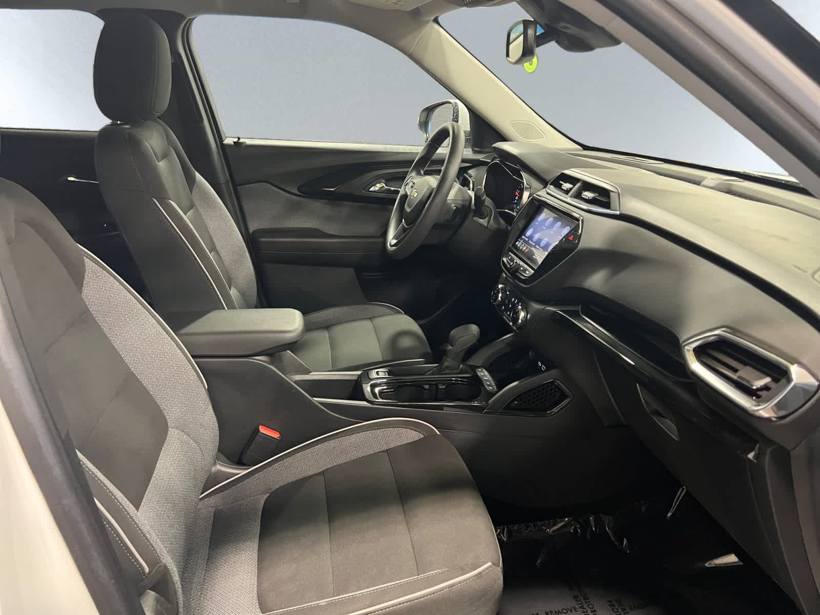 Used 2022 Chevrolet TrailBlazer LT w/ Convenience Package FWD image 20