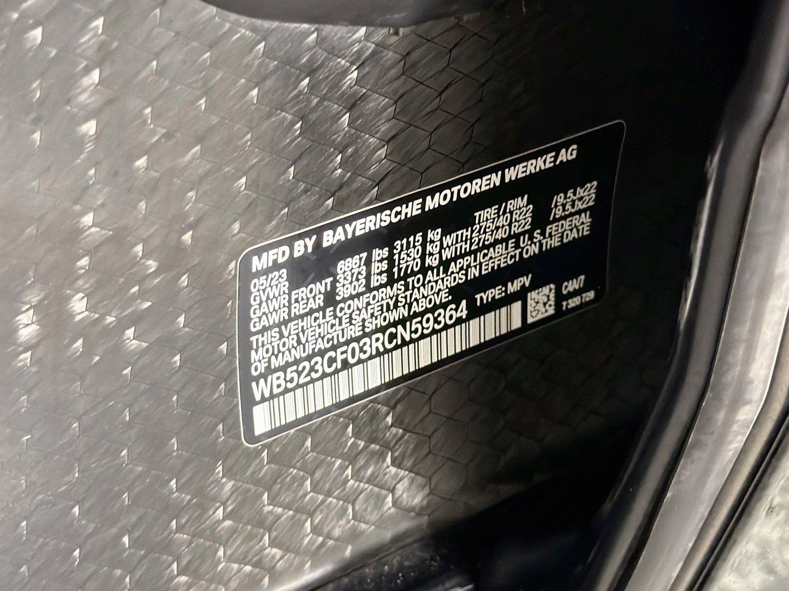 Used 2024 BMW iX xDrive50 w/ Premium Package AWD/4WD image 34