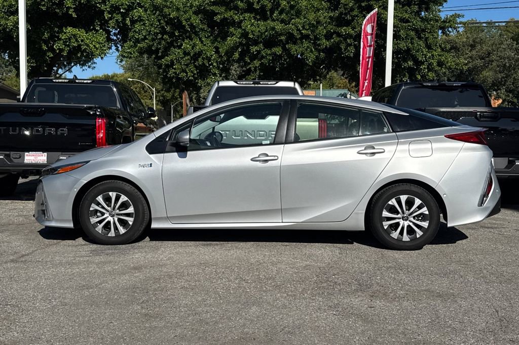Certified 2021 Toyota Prius Prime Limited FWD image 6