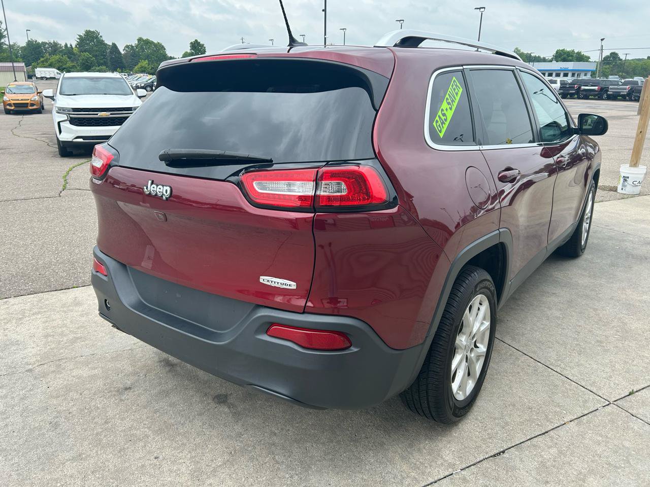 Used 2018 Jeep Cherokee Latitude FWD image 5