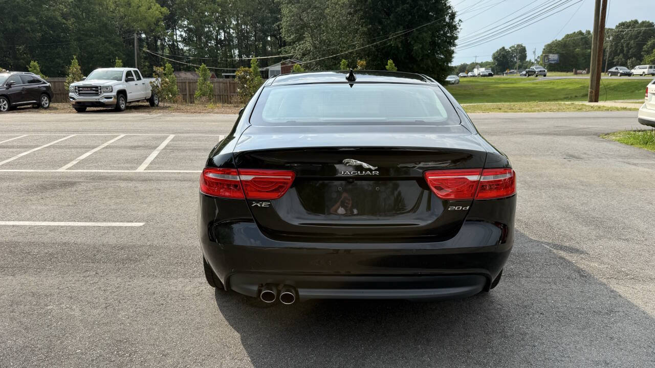 Used 2018 Jaguar XE Prestige RWD image 6
