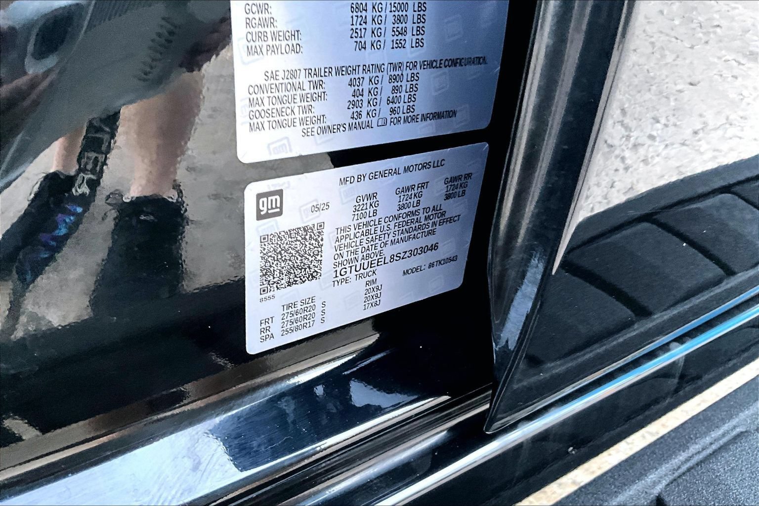 Used 2025 GMC Sierra 1500 AT4 w/ AT4 Premium Package AWD/4WD image 36