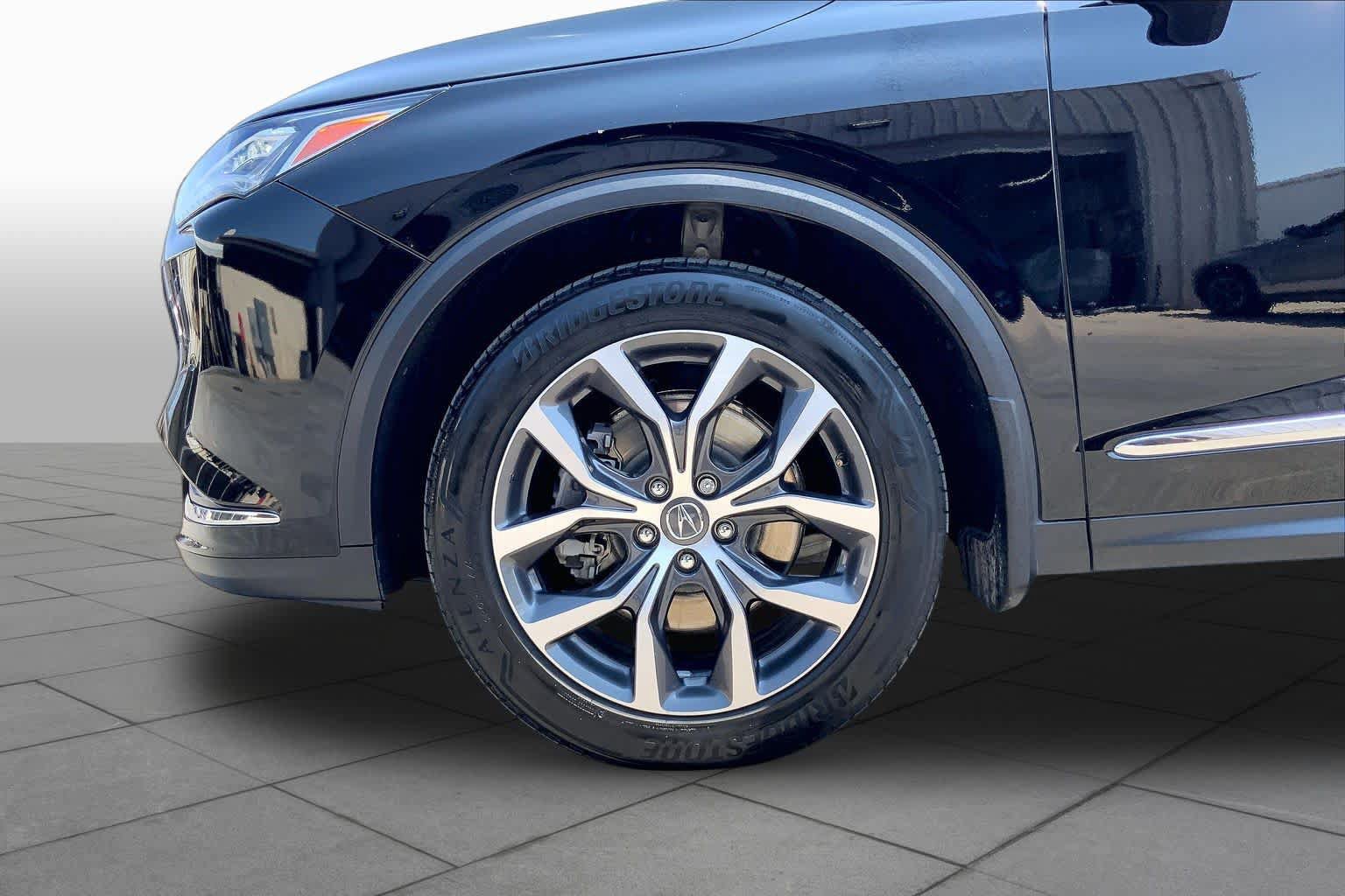 Used 2024 Acura MDX w/ Technology Package FWD image 11