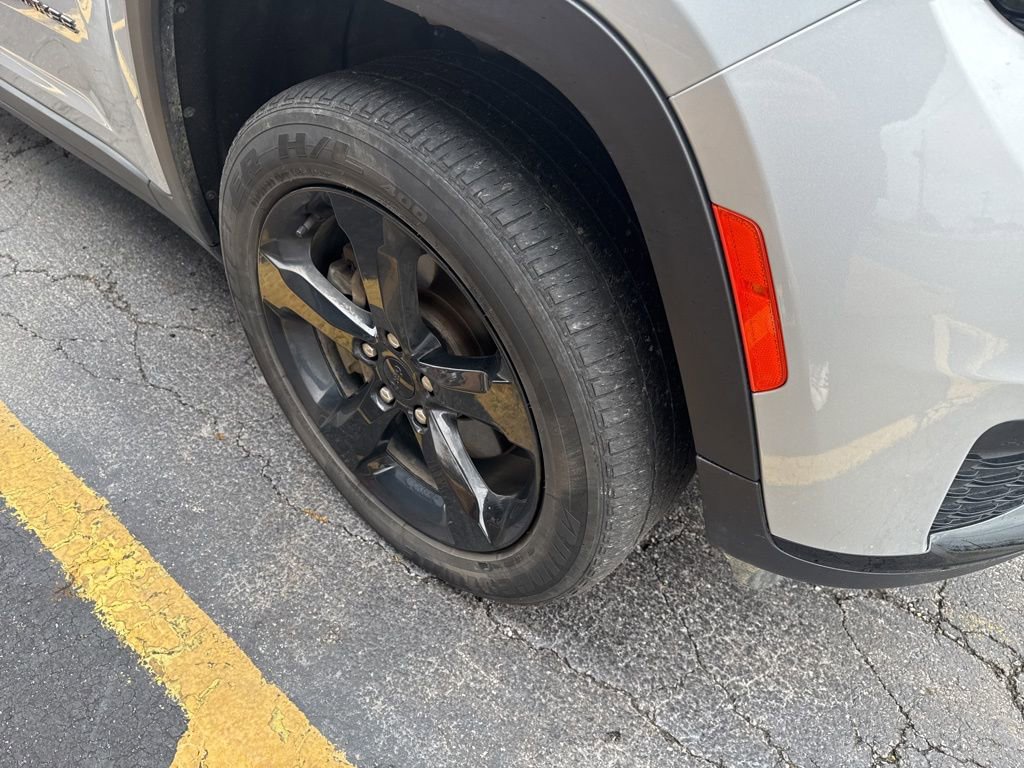 Used 2024 Jeep Grand Cherokee L Altitude image 23