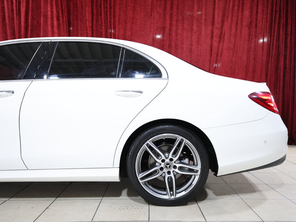 Used 2019 Mercedes-Benz E 300 image 5