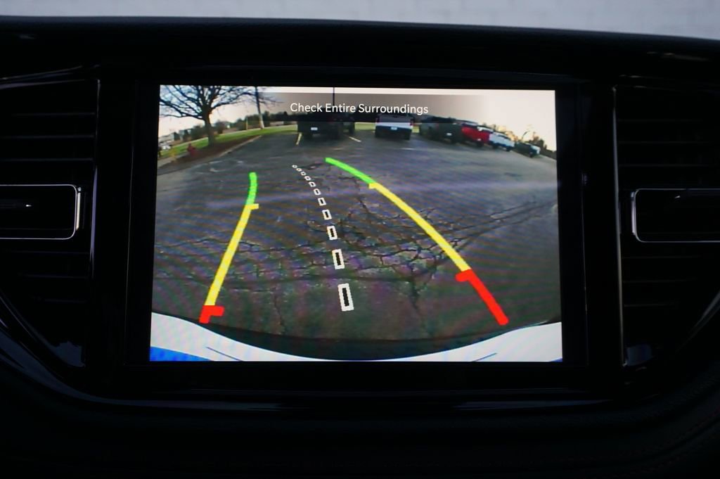 Used 2023 Dodge Durango R/T w/ Tow 'N Go Package AWD/4WD image 21