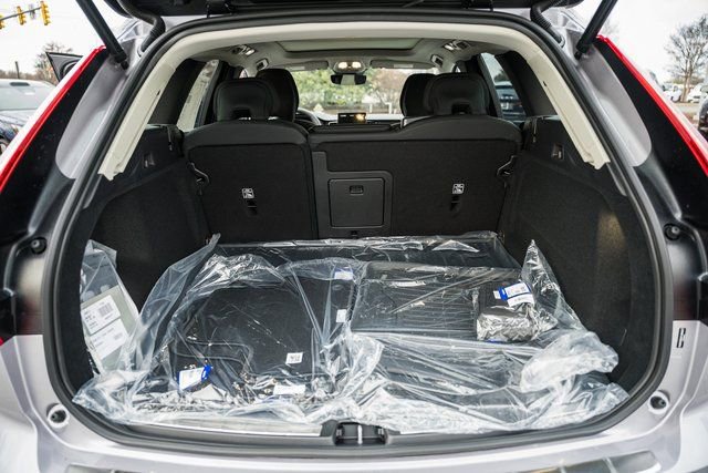 New 2026 Volvo XC60 B5 Plus w/ Protection Package Premier image 10