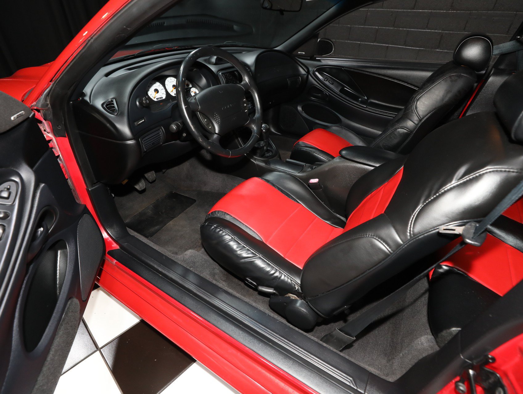 Used 1997 Ford Mustang Cobra RWD image 3