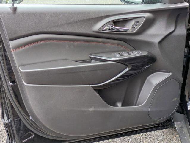 New 2026 Chevrolet Trax RS w/ Sunroof Package FWD image 12