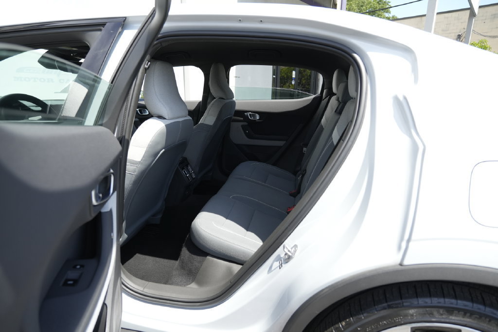 Used 2023 Polestar Polestar 2 AWD/4WD image 25