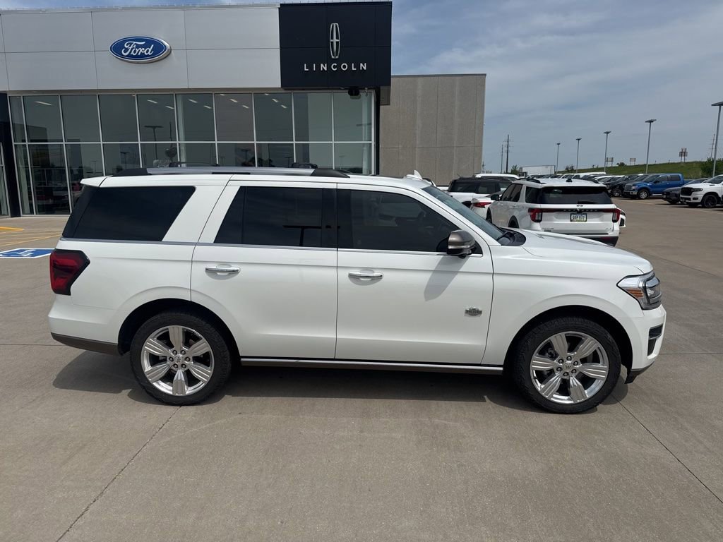 Used 2024 Ford Expedition King Ranch AWD/4WD image 4