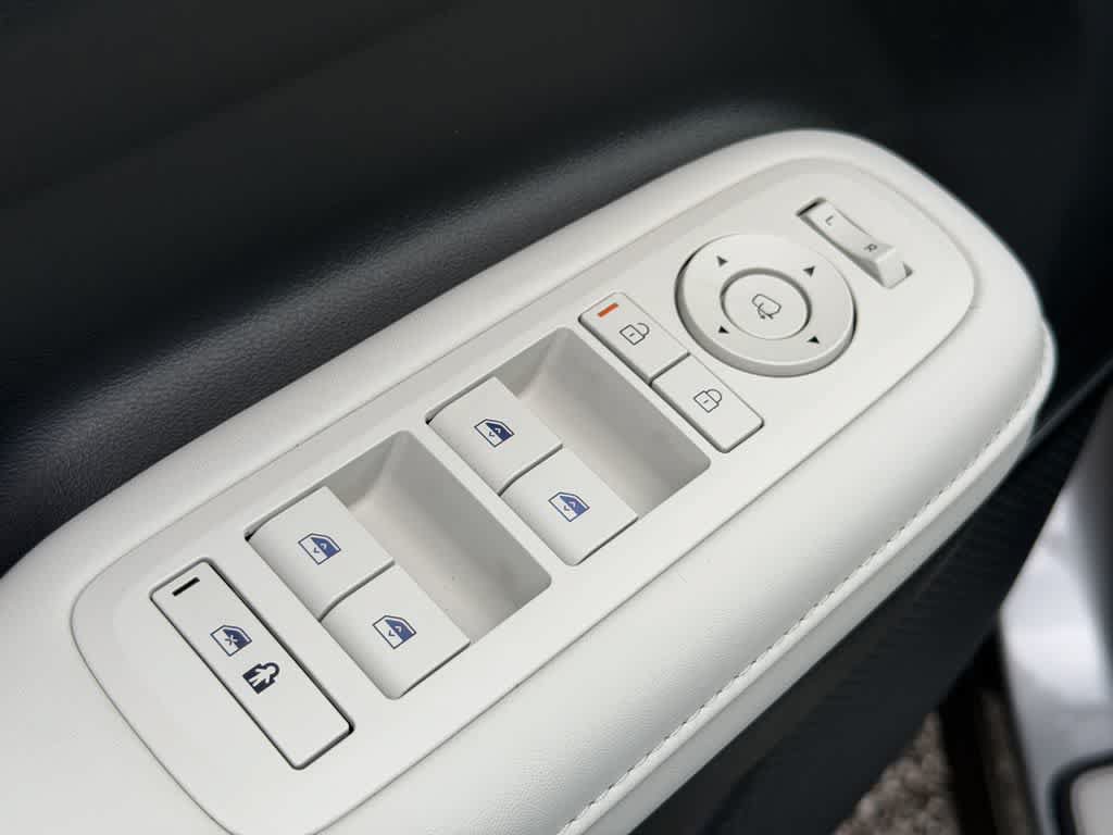 New 2026 Hyundai Santa Fe Calligraphy FWD image 24