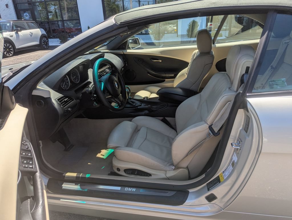 Used 2007 BMW 650i Convertible RWD image 12