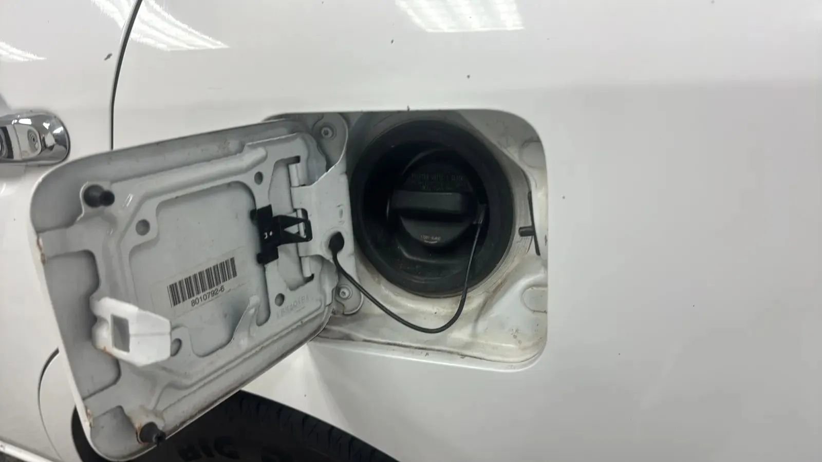 Used 2017 Nissan Versa SV FWD image 32