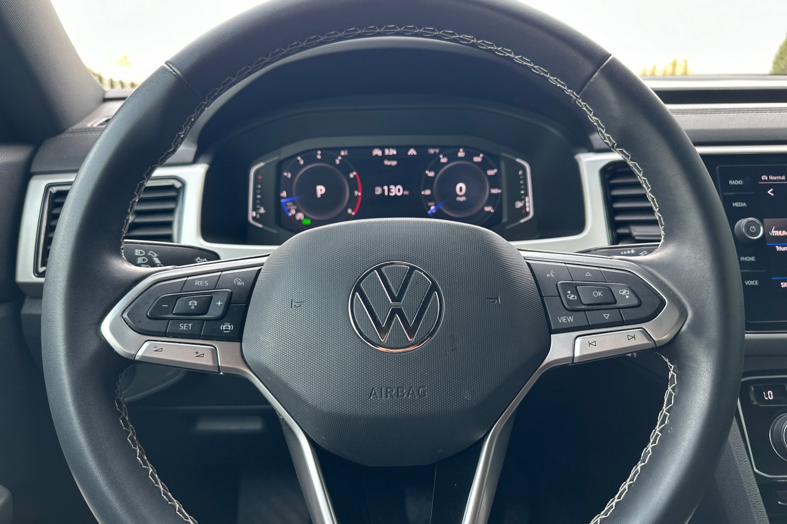 Used 2022 Volkswagen Atlas Cross Sport SE image 23