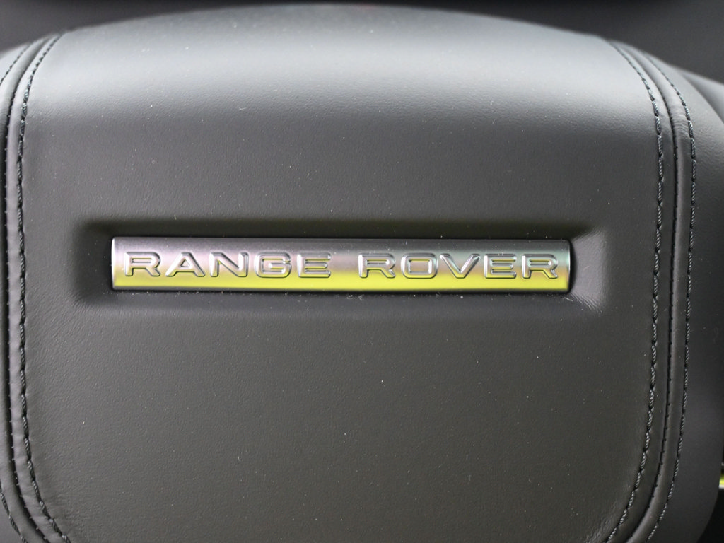 New 2025 Land Rover Range Rover SV AWD/4WD image 22