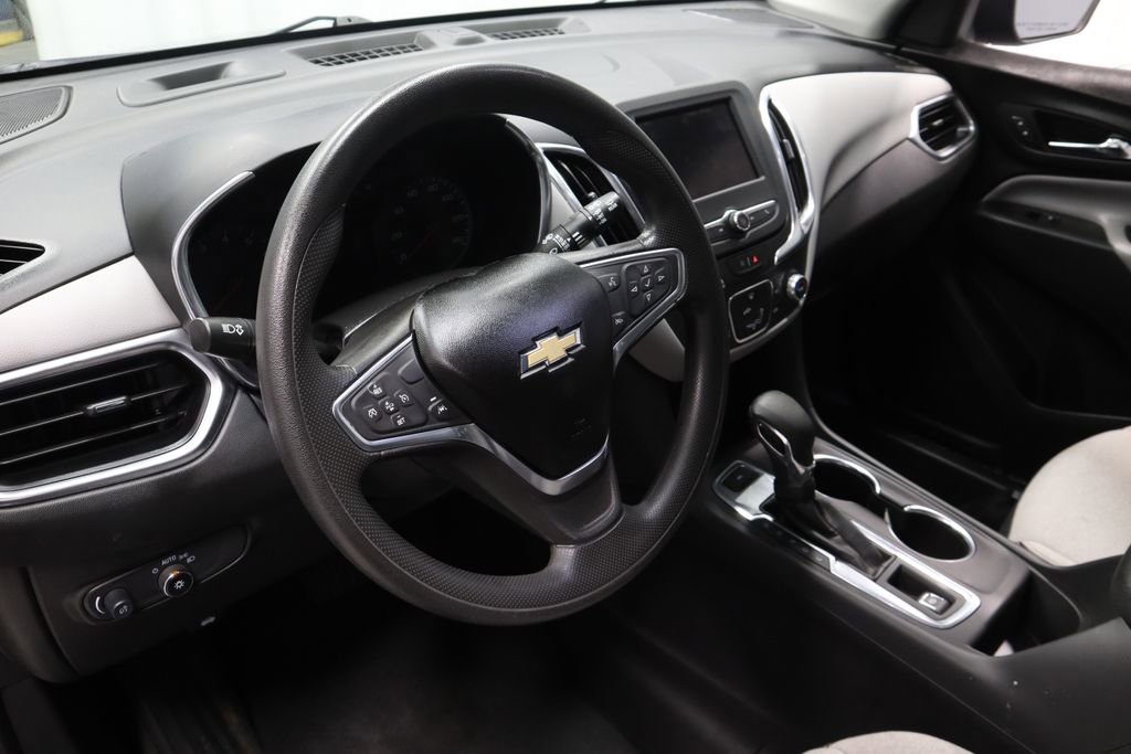 Used 2022 Chevrolet Equinox LS image 23