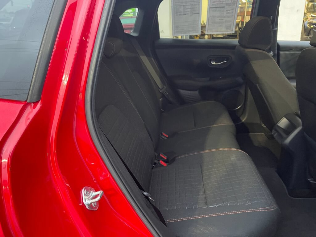 Certified 2025 Honda HR-V Sport image 28