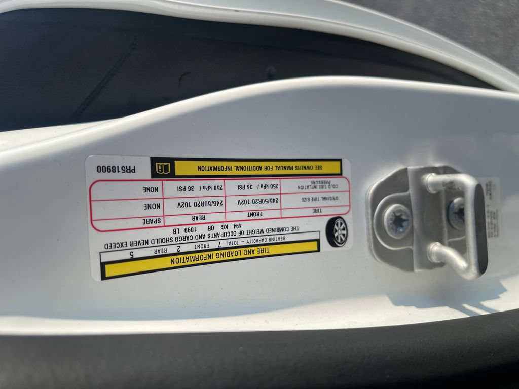 Used 2023 Chrysler Pacifica Touring-L w/ S Appearance Package AWD/4WD image 24