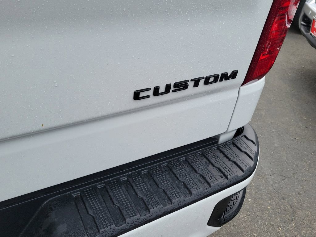 New 2026 Chevrolet Silverado 1500 Custom w/ Turbomax Blackout Package RWD image 19