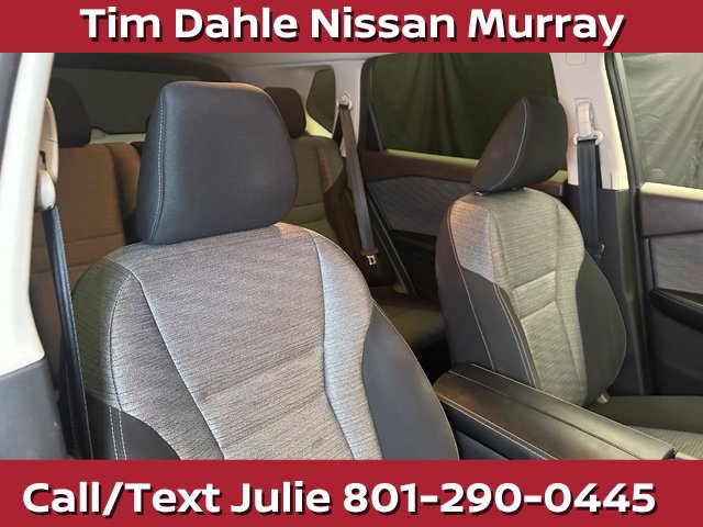 Used 2023 Nissan Rogue SV AWD/4WD image 16