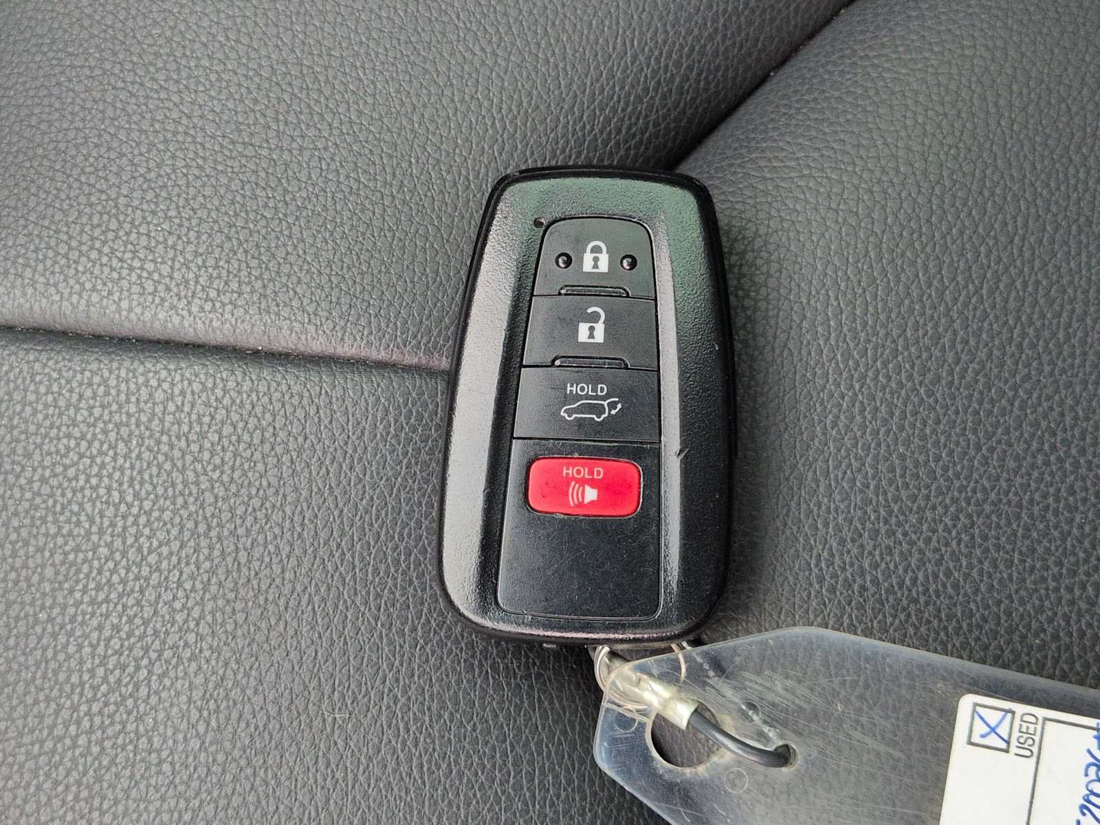 Used 2021 Toyota Highlander XLE FWD image 36