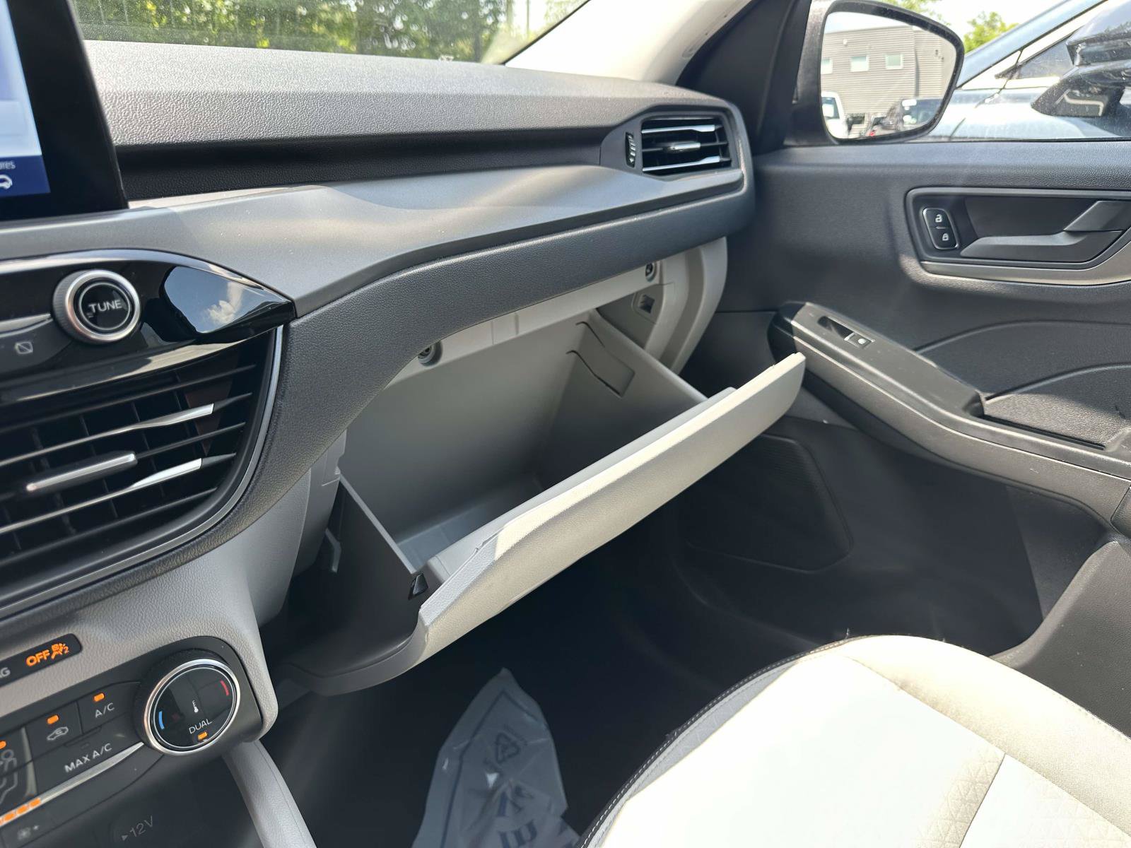 Used 2025 Ford Escape Active AWD/4WD image 19