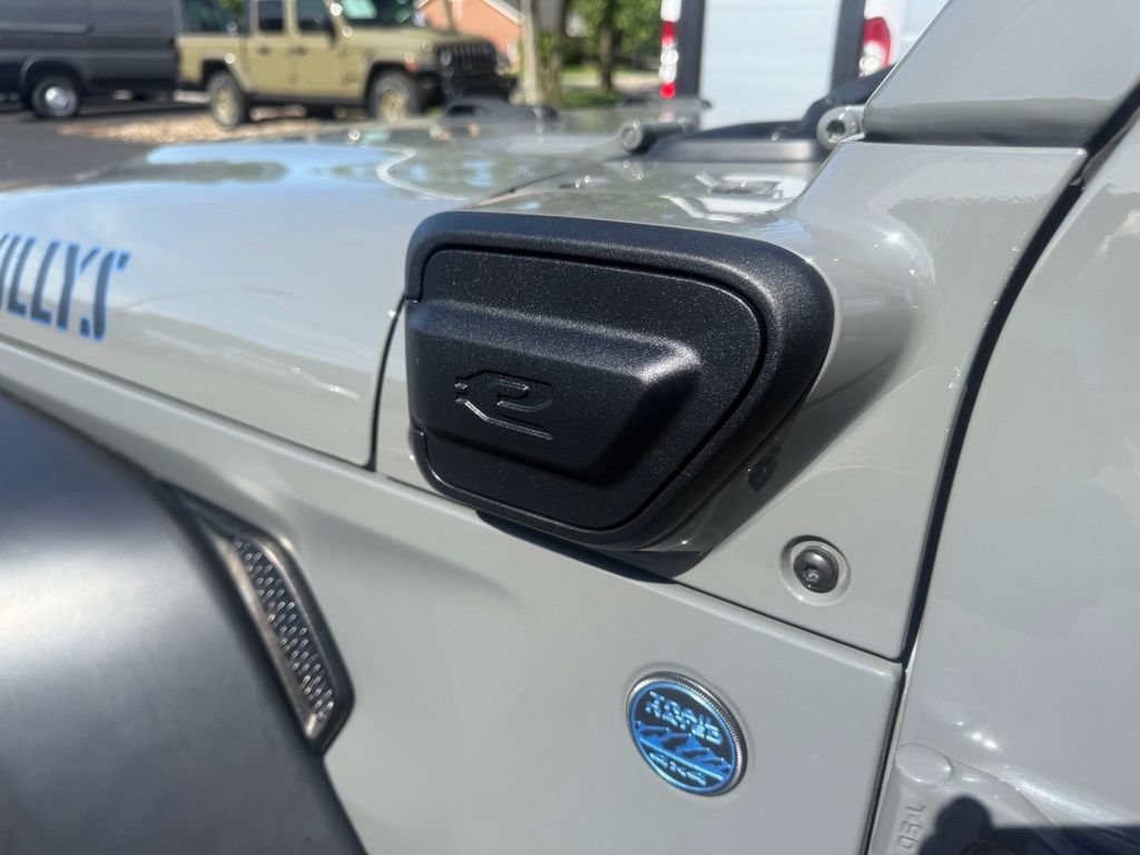 Used 2023 Jeep Wrangler Unlimited w/ Cold Weather Group AWD/4WD image 11