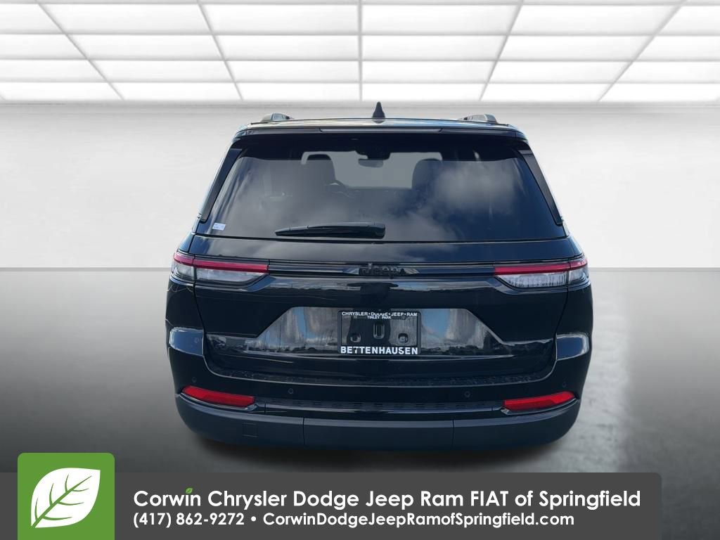 Certified 2023 Jeep Grand Cherokee Altitude image 6