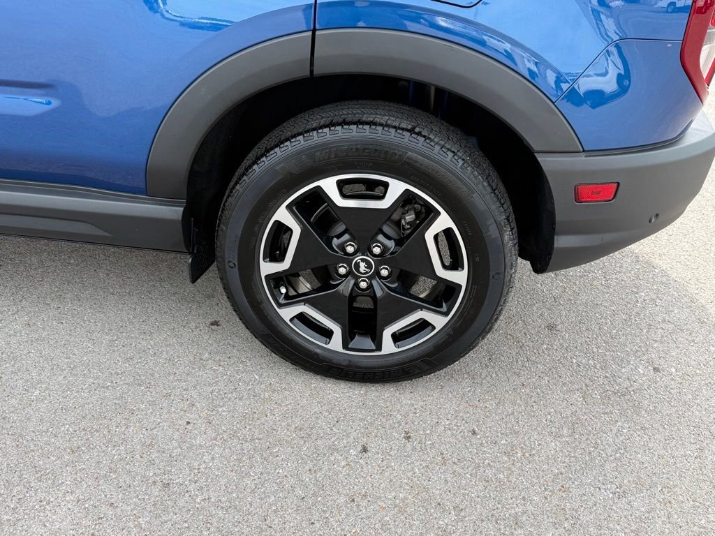 Used 2023 Ford Bronco Sport Outer Banks w/ Tech Package image 41