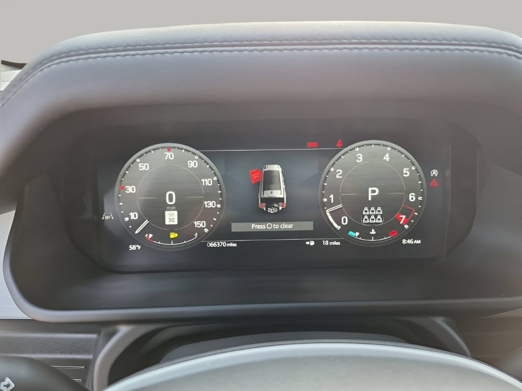 Used 2024 Land Rover Defender 130 X-Dynamic SE AWD/4WD image 40