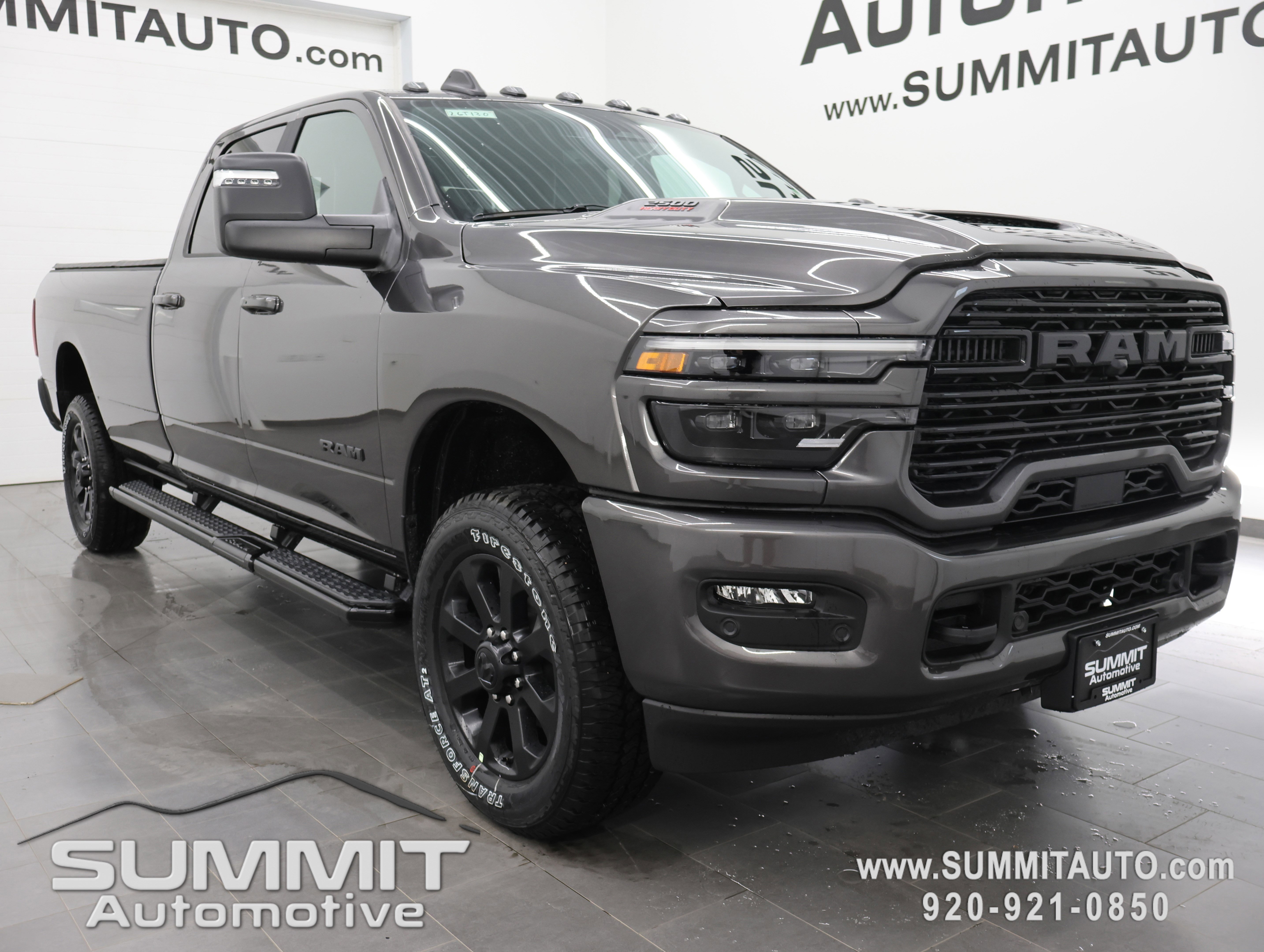 New 2026 RAM 2500 Laramie AWD/4WD image 2