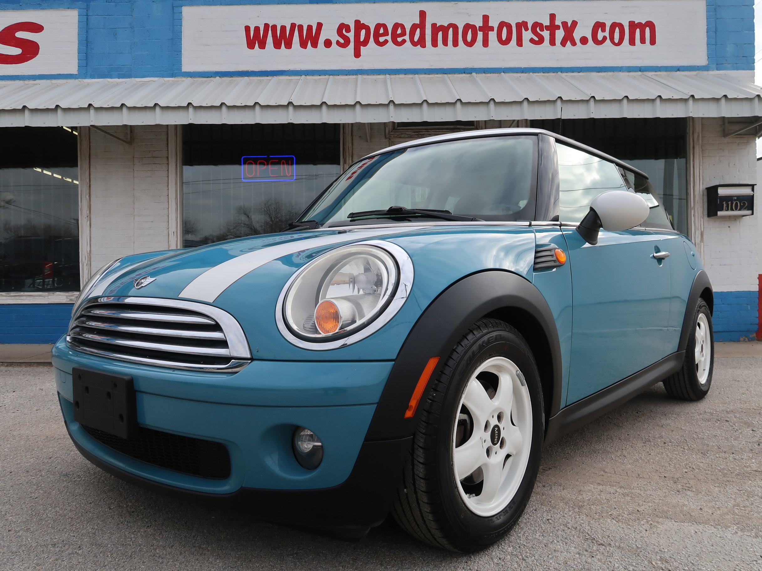 Used 2008 MINI Cooper Hardtop image 5
