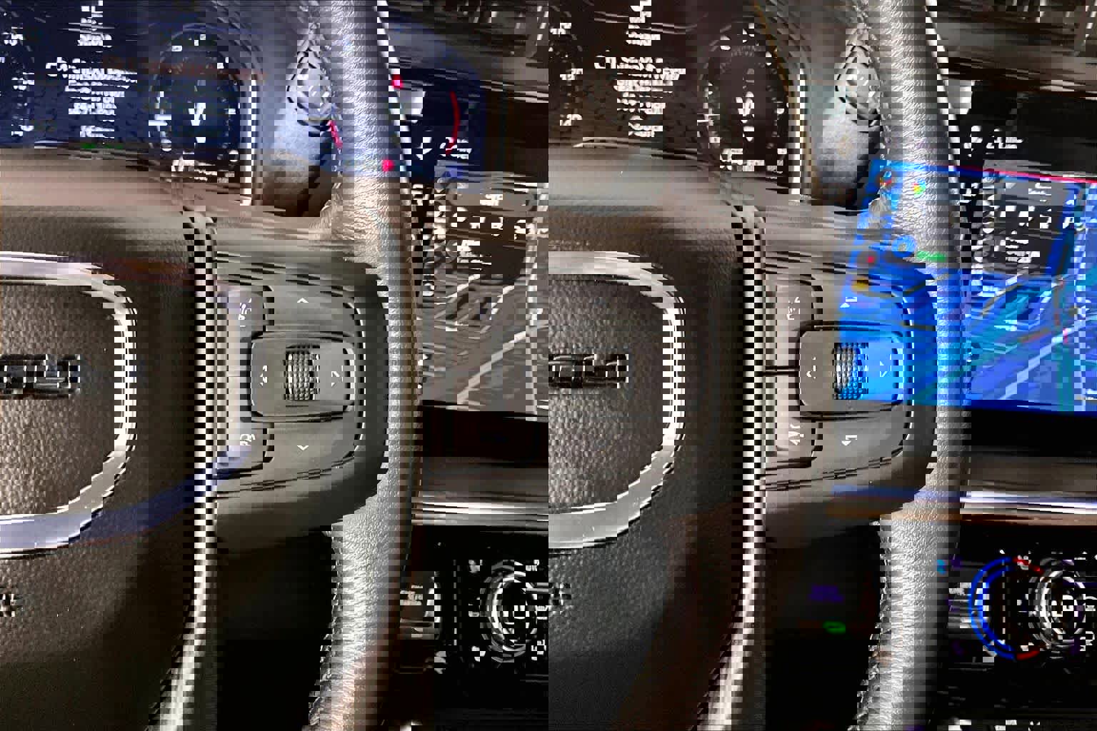 Certified 2024 GMC Sierra 2500 Denali Ultimate image 25