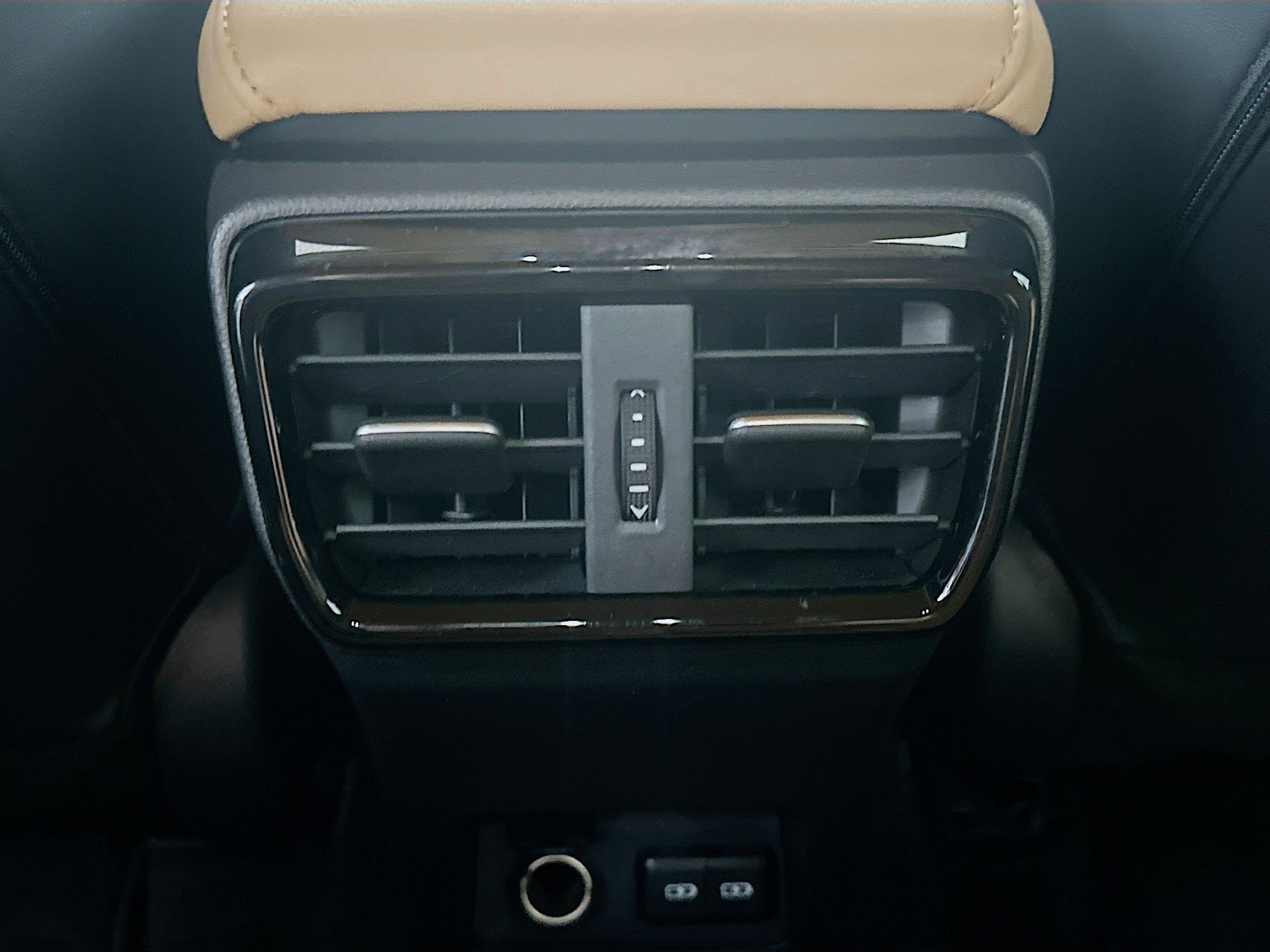 Used 2025 Lexus NX 250 FWD w/ Accessory Package (Z1) image 29
