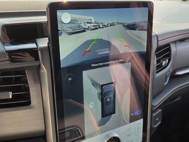 Used 2023 Ford Expedition Platinum image 18