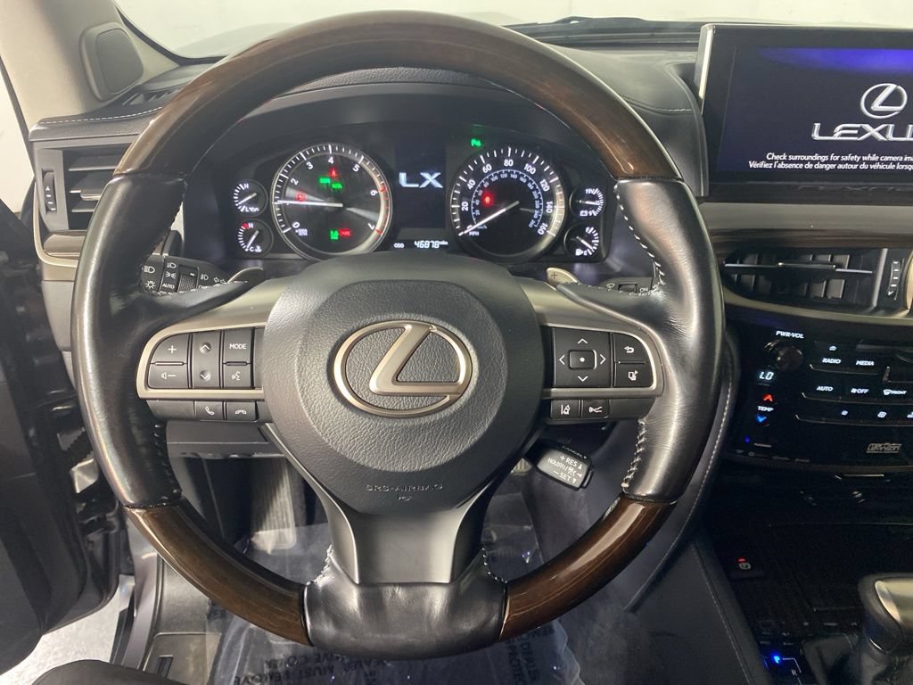 Used 2018 Lexus LX 570 4WD w/ Luxury Package image 16