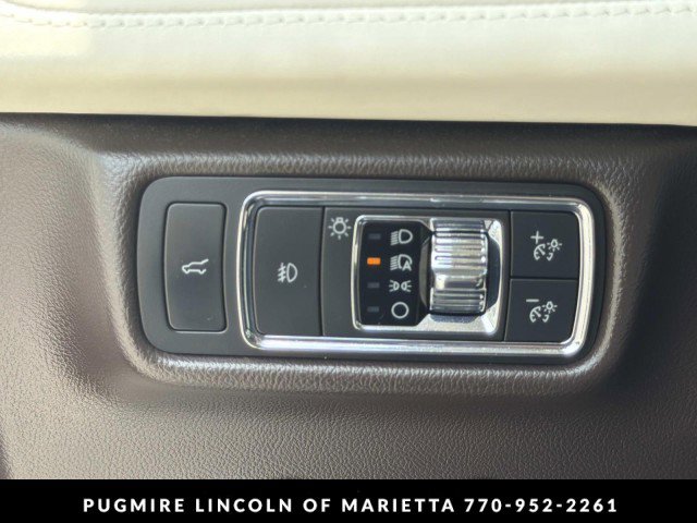 Used 2021 Lincoln Aviator Black Label w/ Dynamic Handling Package AWD/4WD image 34