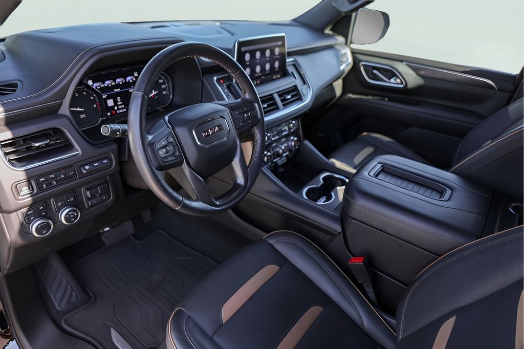 Used 2021 GMC Yukon AT4 w/ AT4 Premium Plus Package AWD/4WD image 13