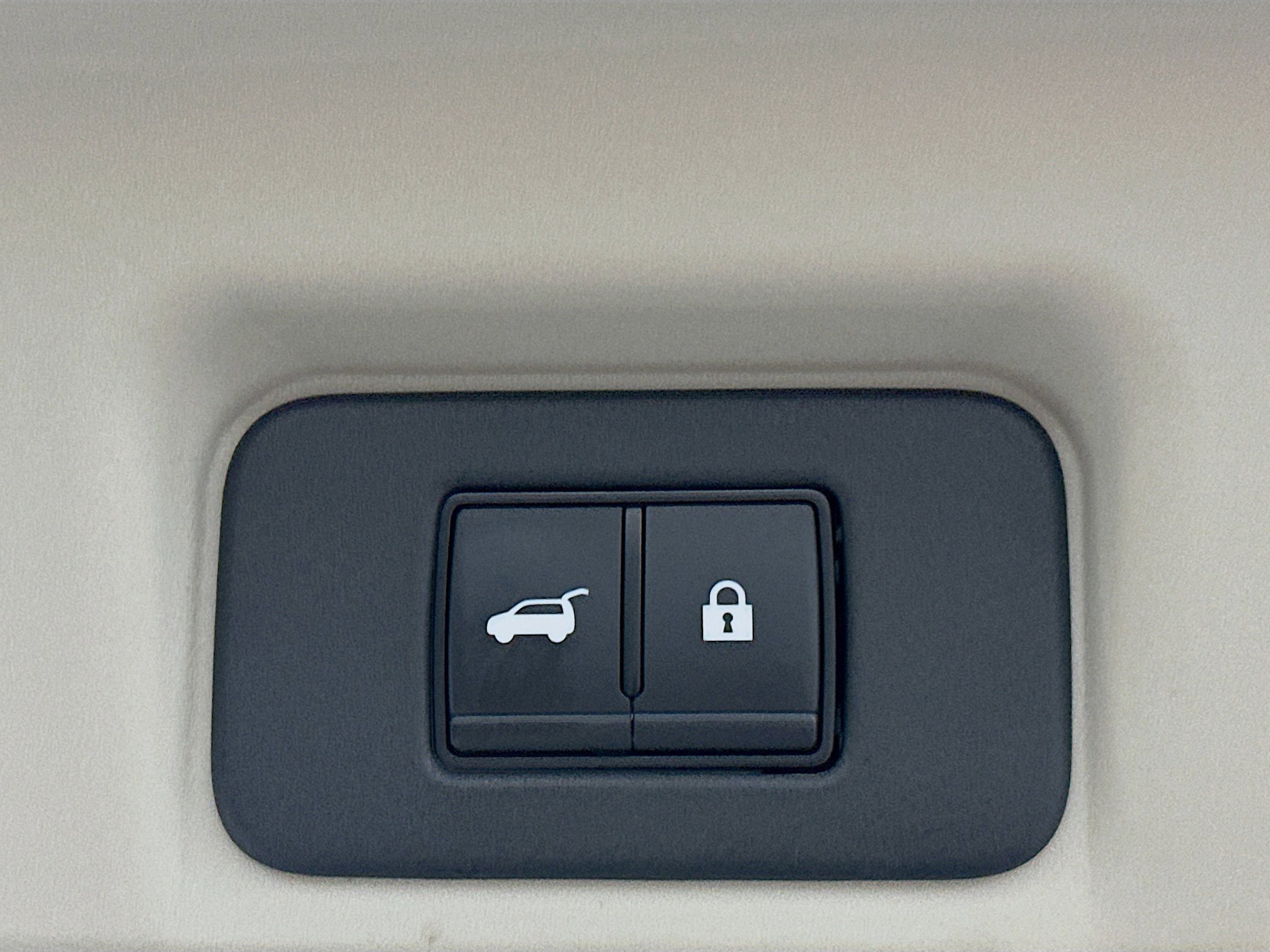 Used 2024 Nissan Ariya FWD image 30