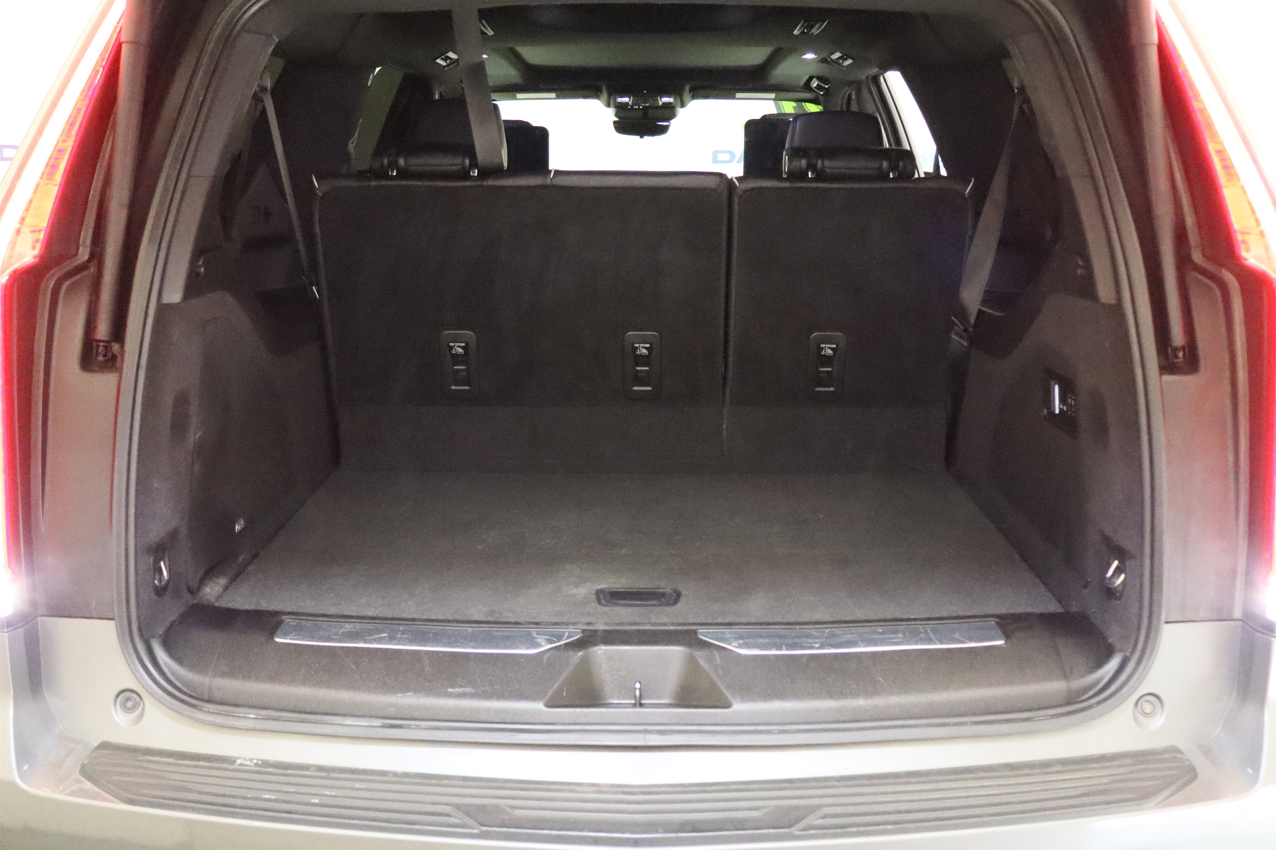 Used 2021 Cadillac Escalade ESV Sport w/ Driver Assist Tech Package AWD/4WD image 9