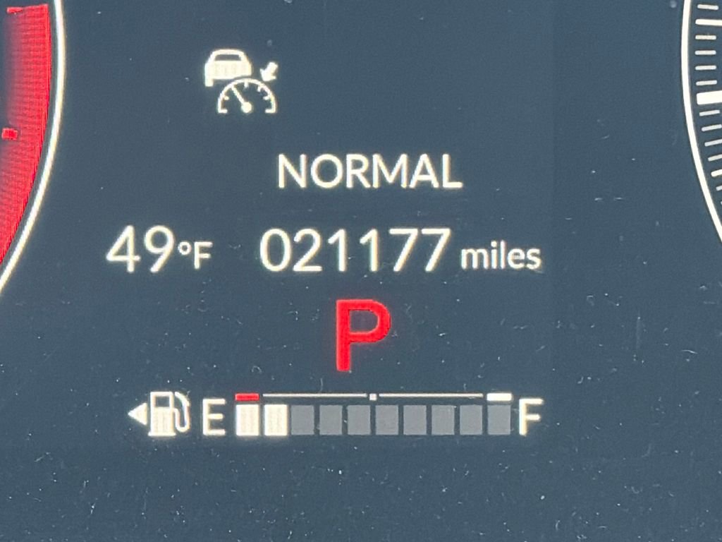 Used 2025 Honda Pilot Sport image 19
