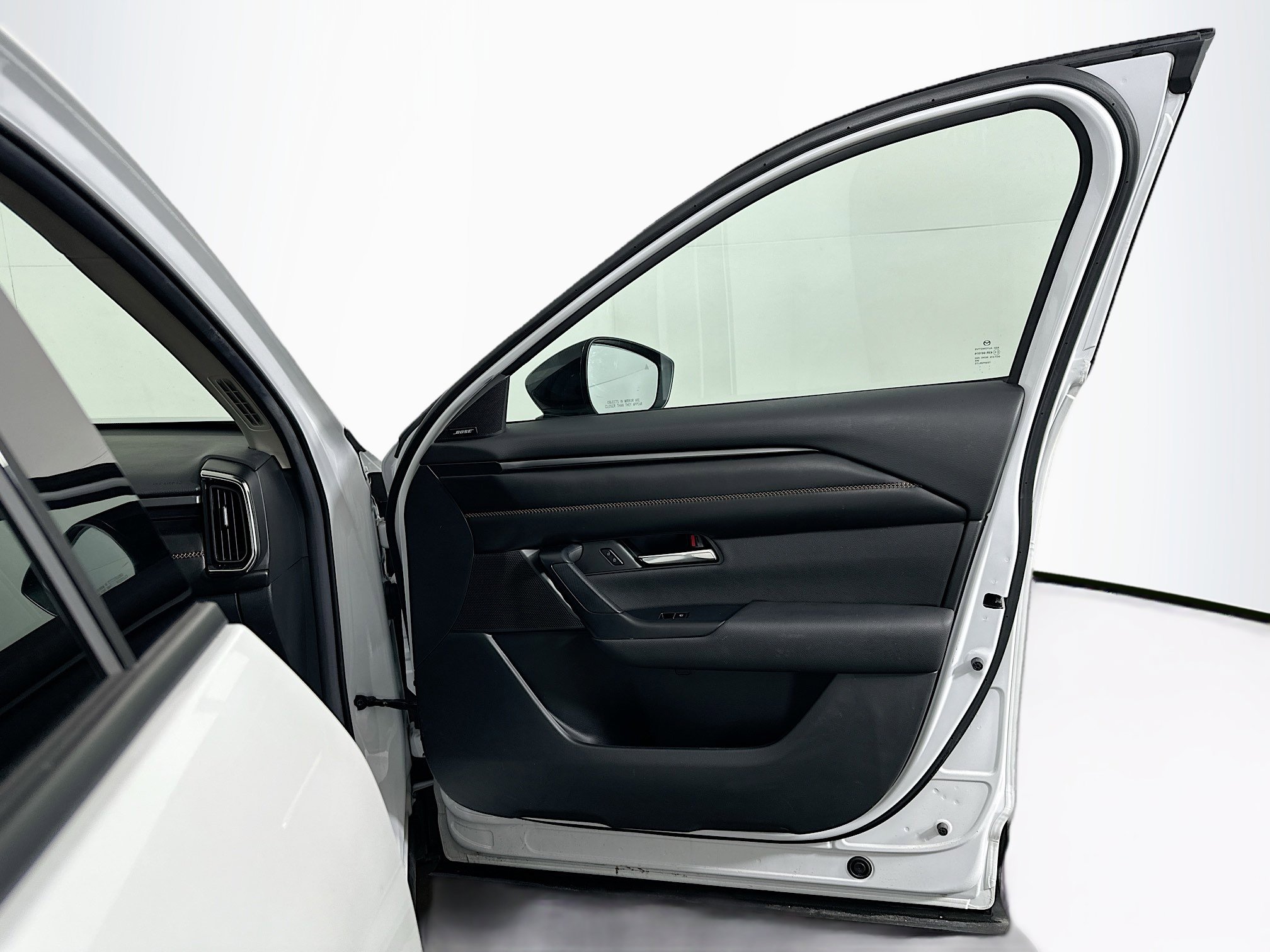 Used 2025 MAZDA CX-50 AWD 2.5 S w/ Premium Plus Pkg image 33