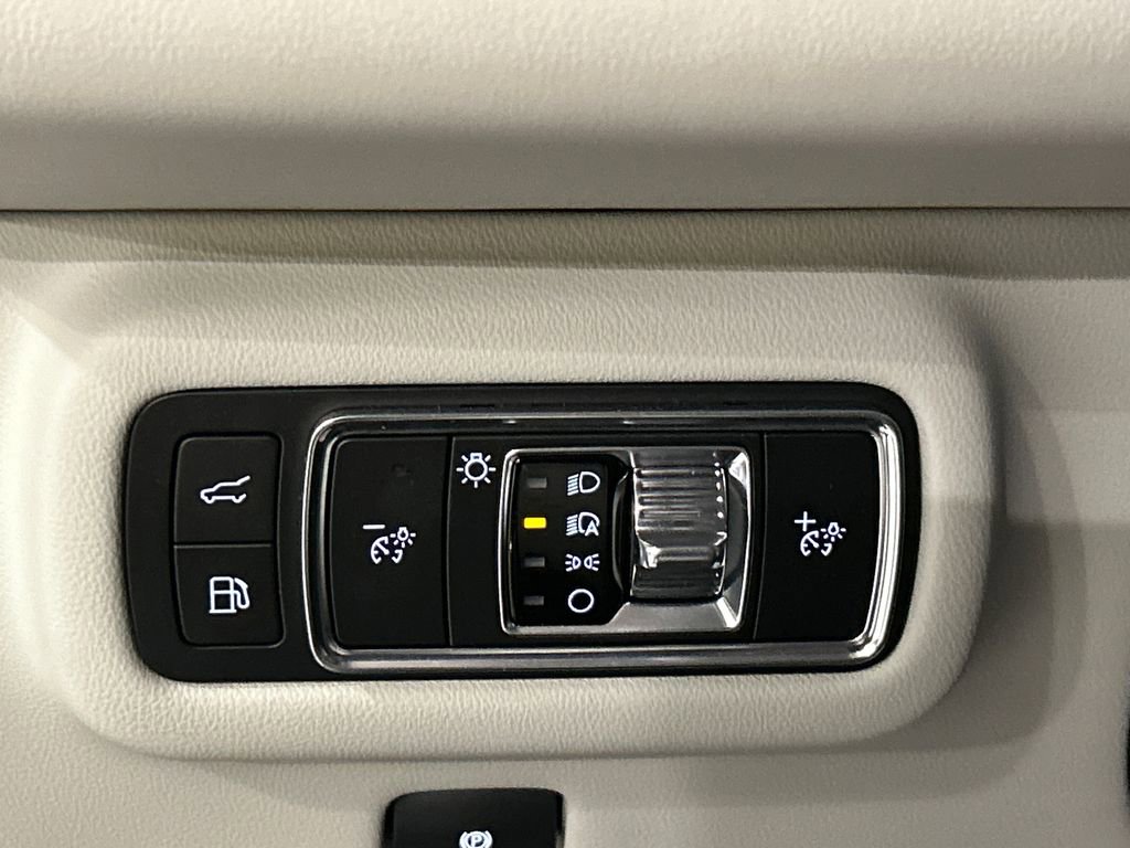 Used 2026 Lincoln Nautilus Premier w/ Equipment Group 102A AWD/4WD image 21