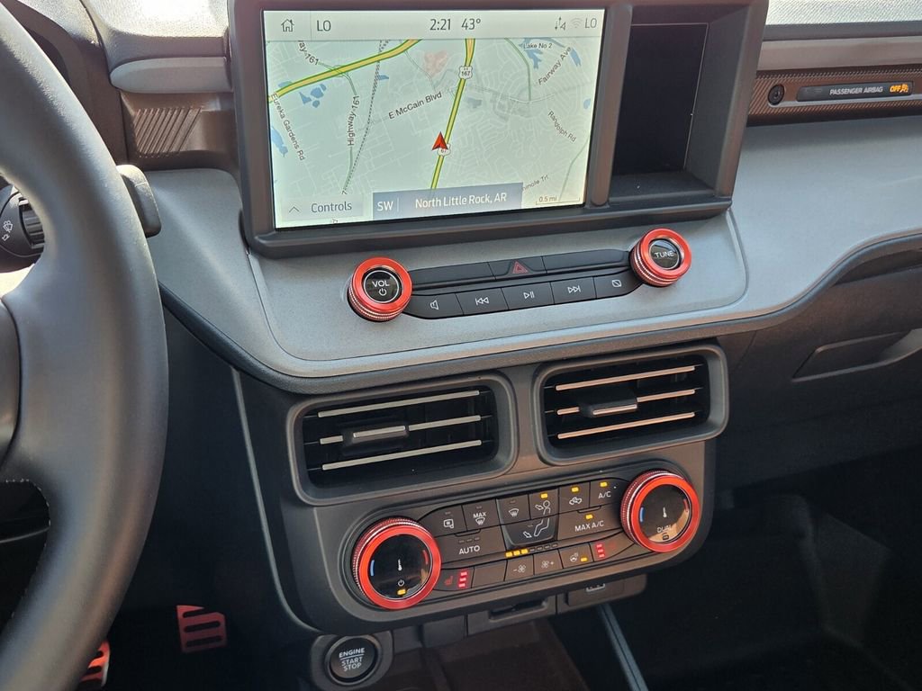 Used 2024 Ford Maverick Lariat image 15