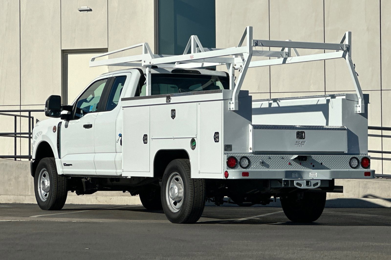 Used 2024 Ford F350 XL image 5