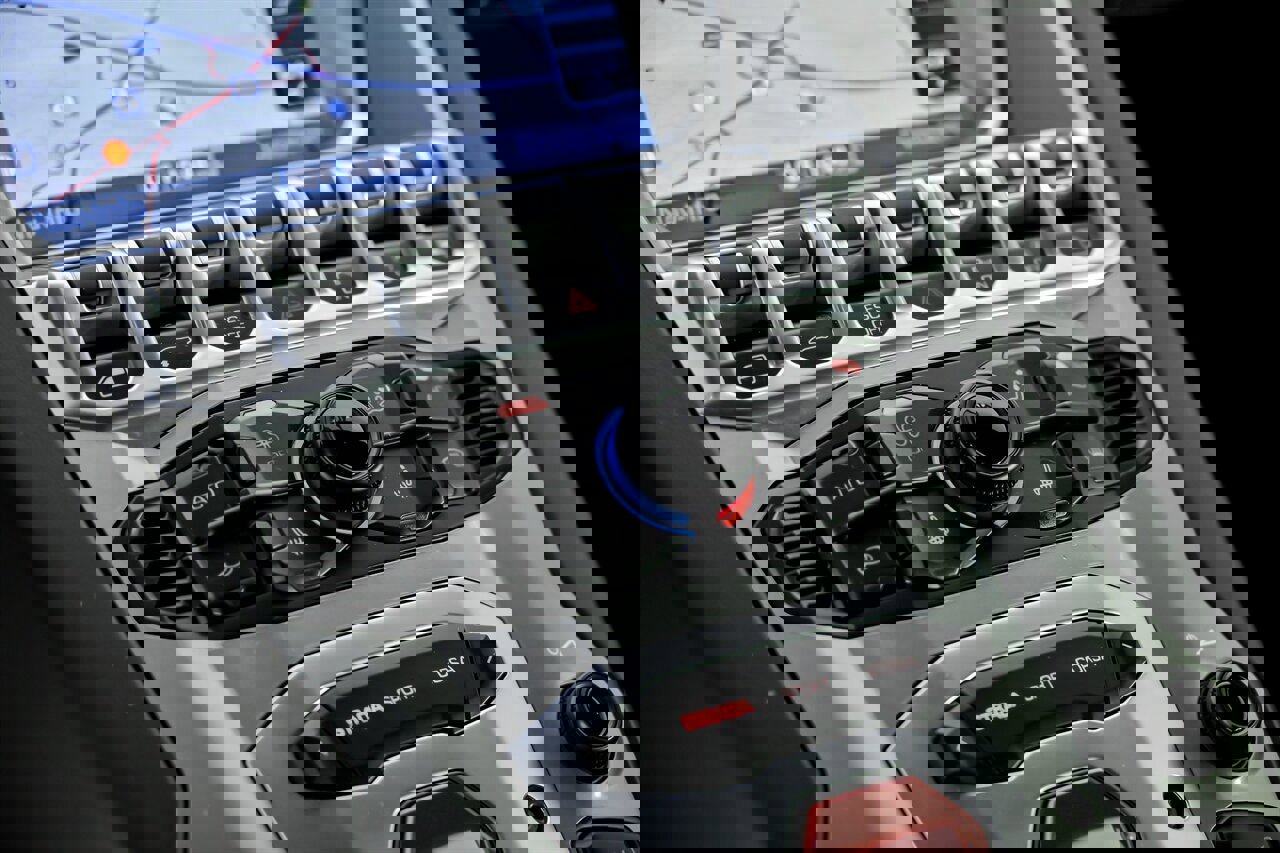 Used 2016 Lamborghini Aventador LP 700-4 image 32