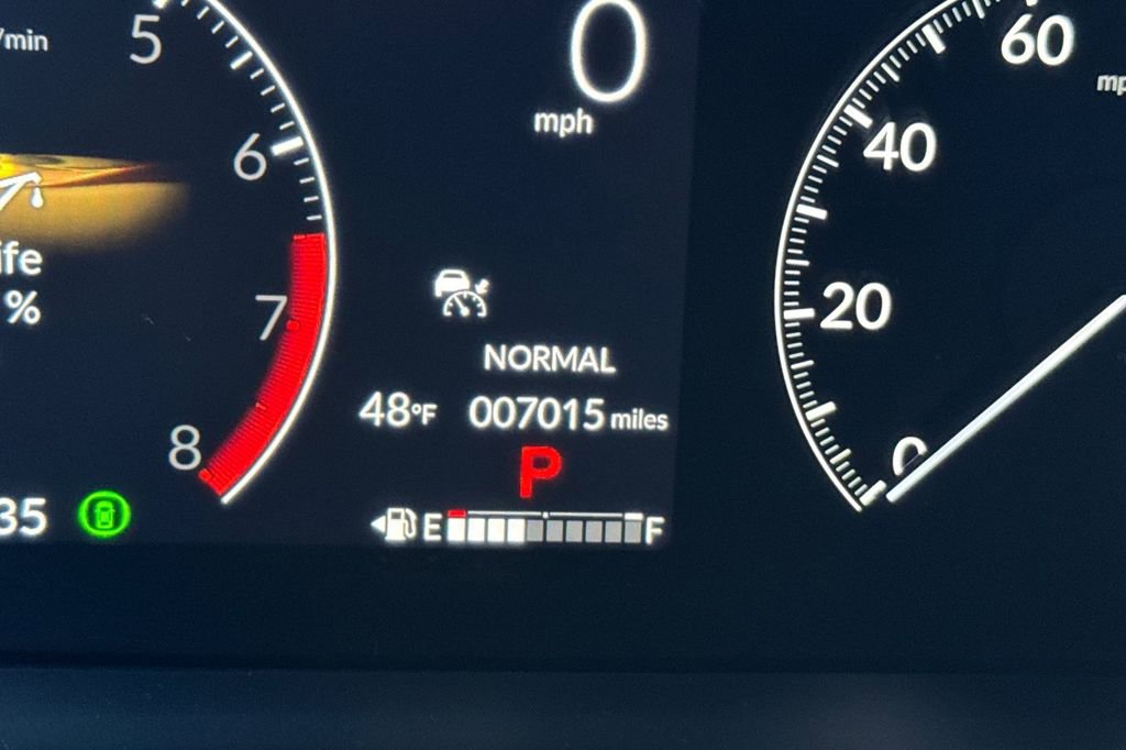 Used 2025 Honda Pilot TrailSport image 31